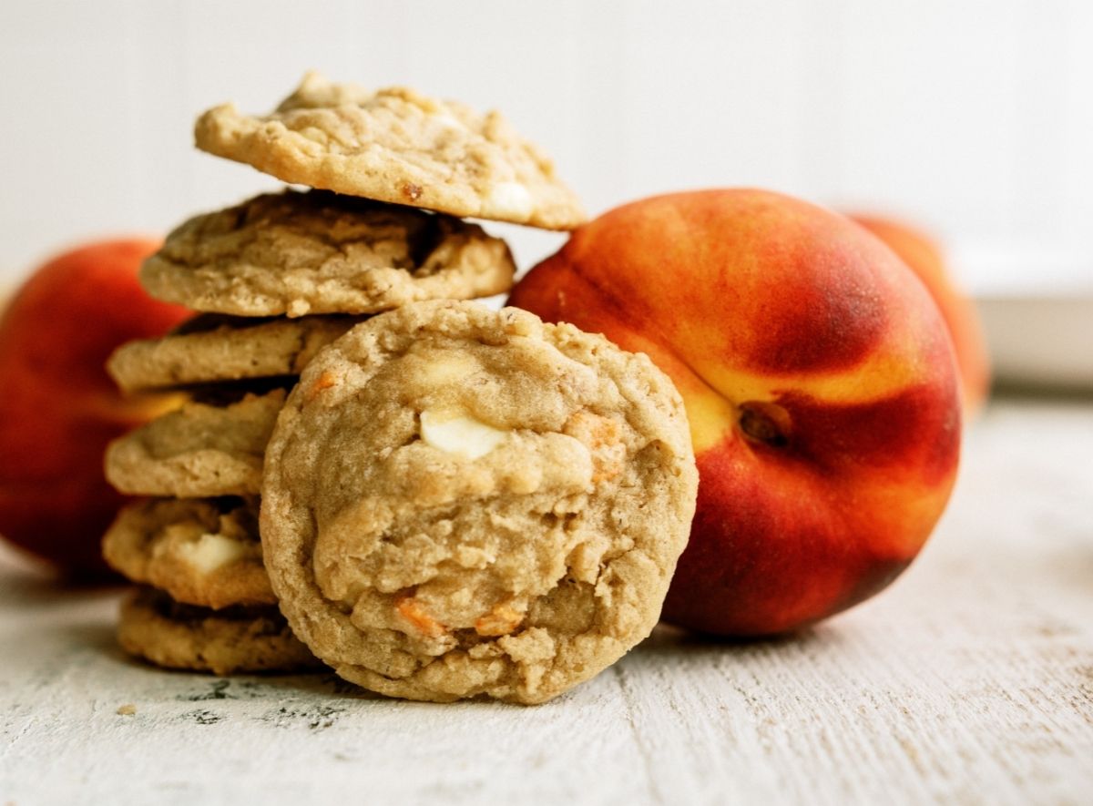 Peaches And Cream Oatmeal Cookies